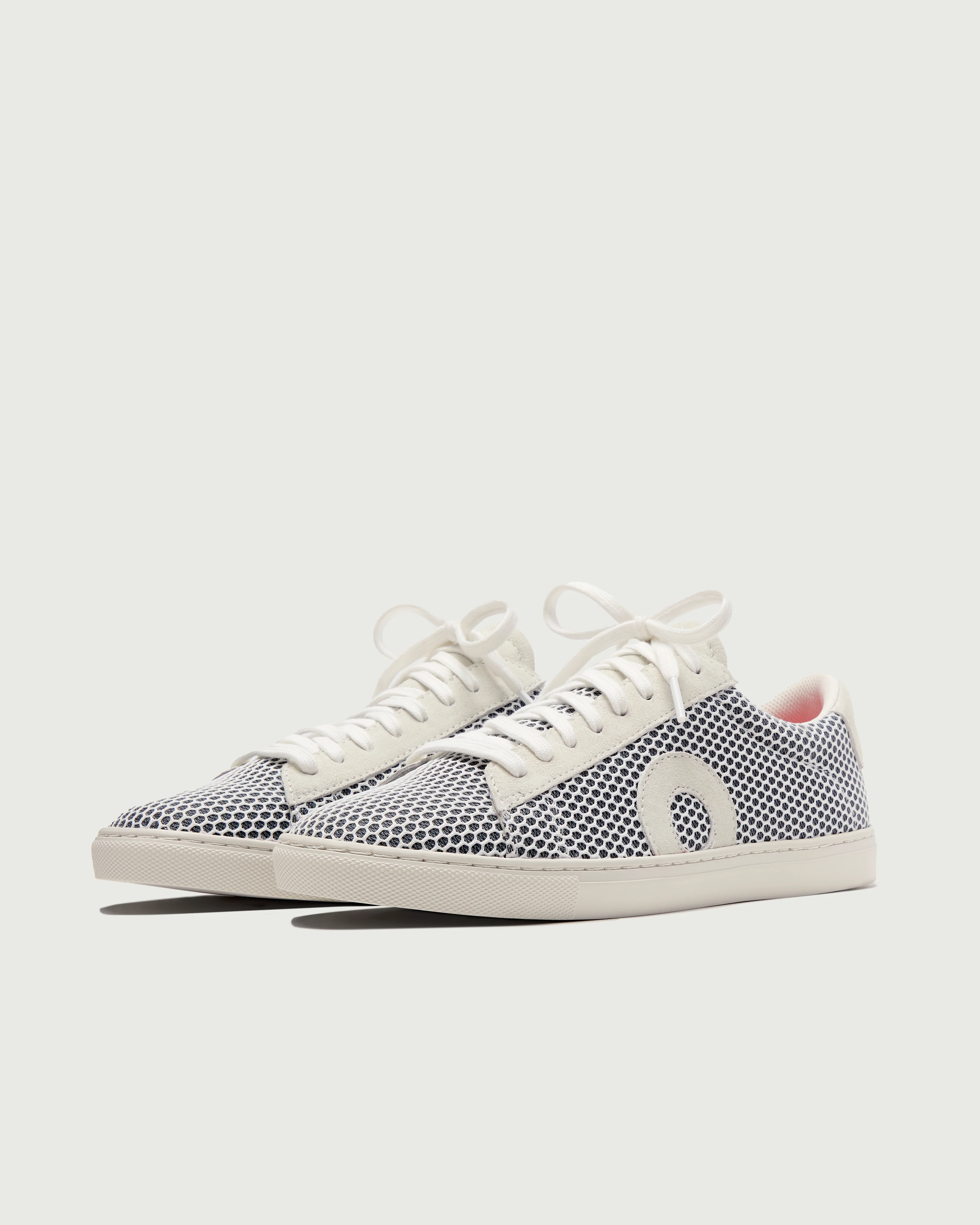 Low 1 | Carbon (Waterproof) - Image 3