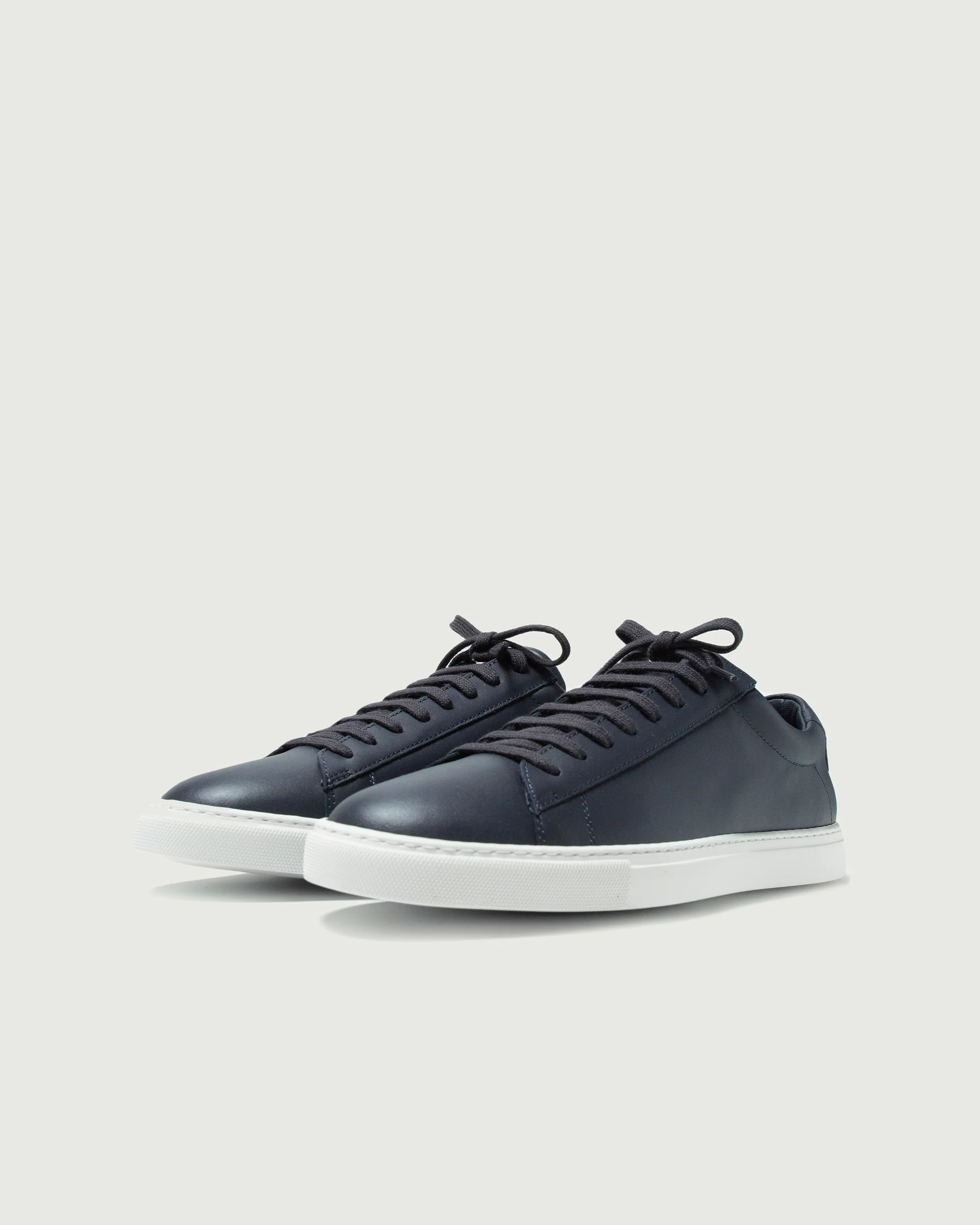 Low 1 | Royal - Image 2