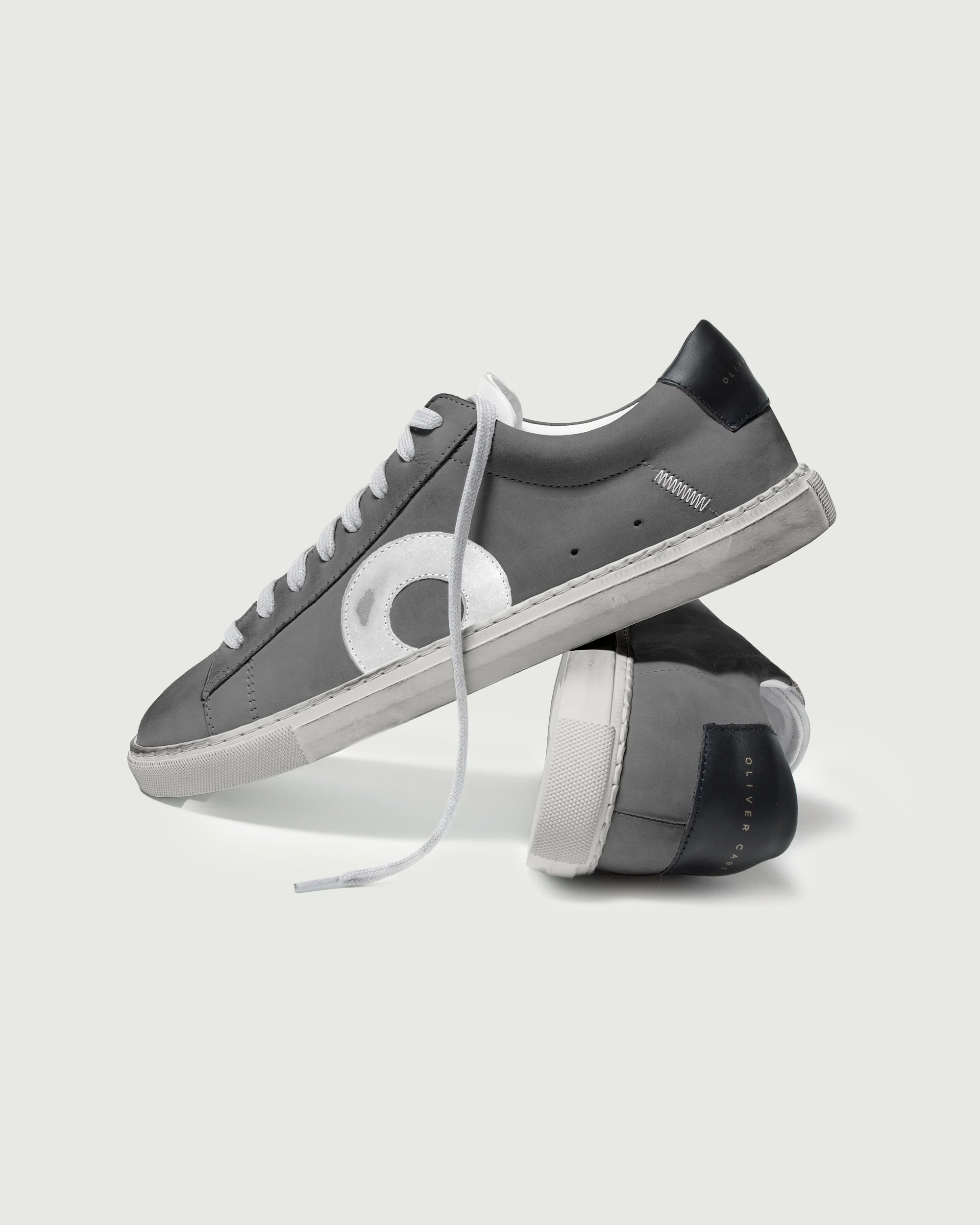 Low 1 | Smoke - Image 3